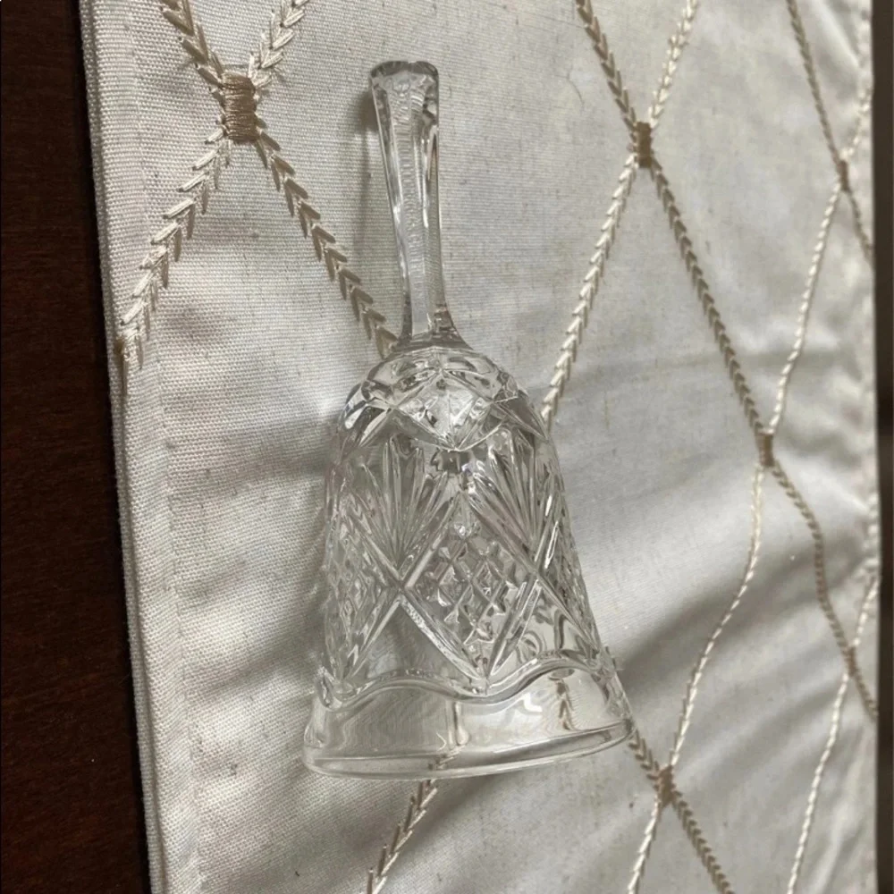 Cut Glass Crystal Bell Figurine - Picture 3 of 3